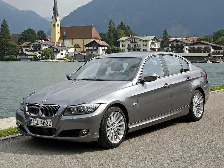 BMW бесплатно отремонтирует старенькие «трешки»