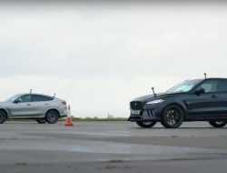 BMW X6 M сразилась с Jaguar F-Pace в гонке по прямой. Видео