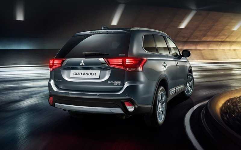 
            Mitsubishi прекратит продажи в России спортивного Outlander
        