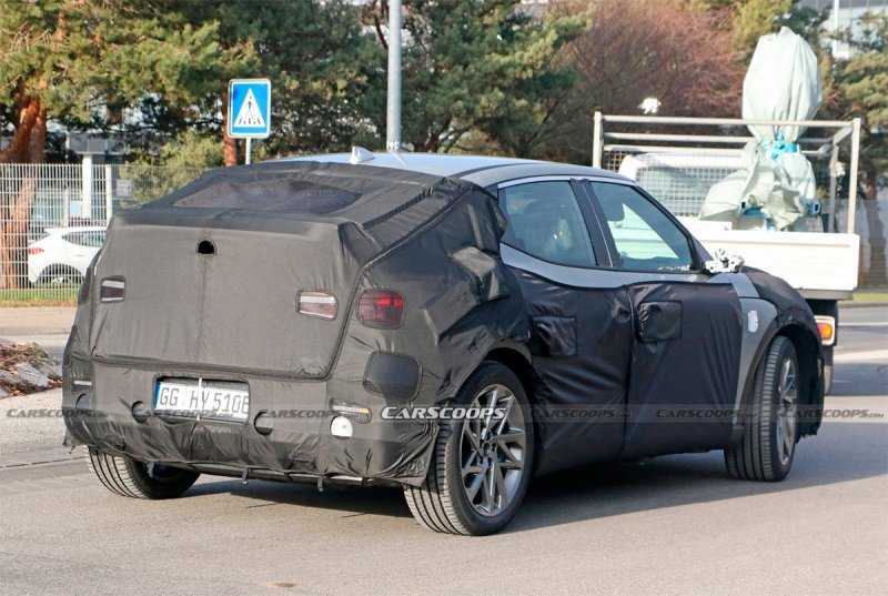 Новый кроссовер Genesis заметили на тестах. Фото