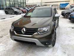 К российским дилерам прибыли новые Renault Duster