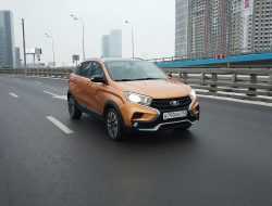 Как растопить женское сердце: видео тест-драйв LADA XRAY Cross