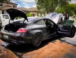 Мужчина пытался пожечь покрышки, а в итоге сжёг свой Mercedes-AMG