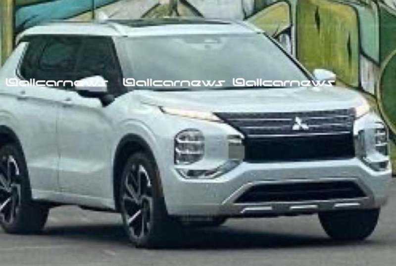 Новый Mitsubishi Outlander: первое видео и дата премьеры