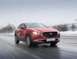 Первый тест-драйв кроссовера Mazda CX-30: драйва ради, кайфа для