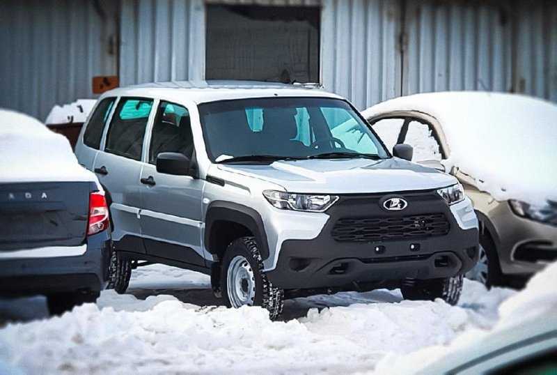 Появилась первая фотография Lada Niva Travel в упрощенной комплектации