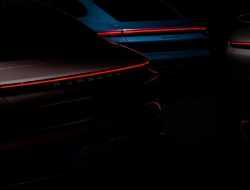 Porsche анонсировал премьеру новой версии электрокара Taycan