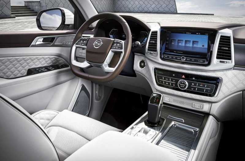 Раскрыта внешность обновленного рамного пикапа SsangYong
