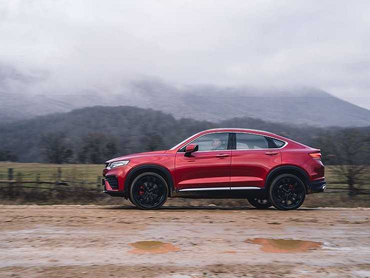 Самые громкие и &laquo;взрывные&raquo; автопремьеры в России 2020 года