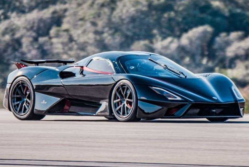 Суперседан BMW M5 CS, обновлённые MINI и Tesla со штурвалом: главное за неделю