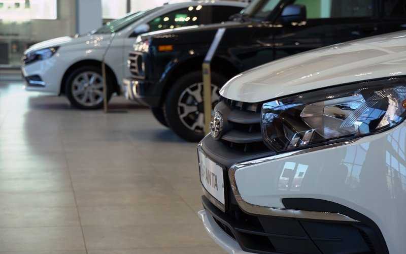 
            Техосмотр в 2021-м и новая &laquo;Нива&raquo;. Главные автоновости недели
        