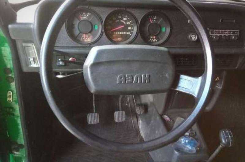 В Италии продают &laquo;Москвич&raquo; почти без пробега. Он стоит как новая Toyota Corolla