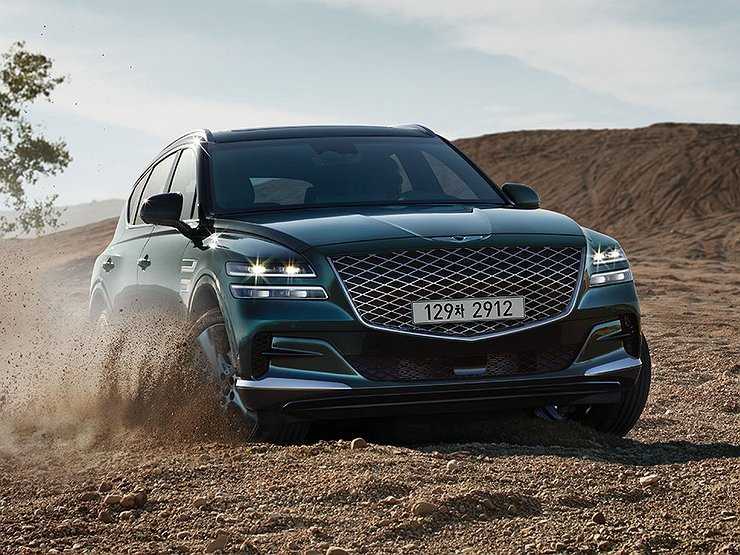 В России стартовали продажи премиум-кроссовера Genesis GV80