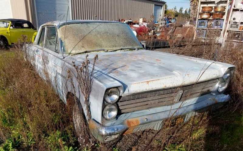 
            В США обнаружили заброшенную коллекцию автомобилей
        