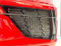 Владельцы Chevrolet Corvette жалуются на повреждения радиаторов