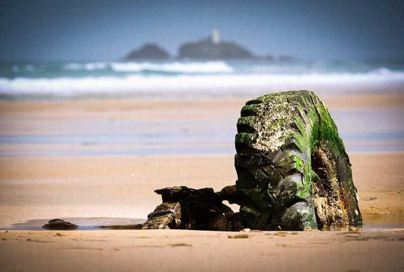 Затонувший 30 лет назад Land Rover Defender всплыл на поверхность