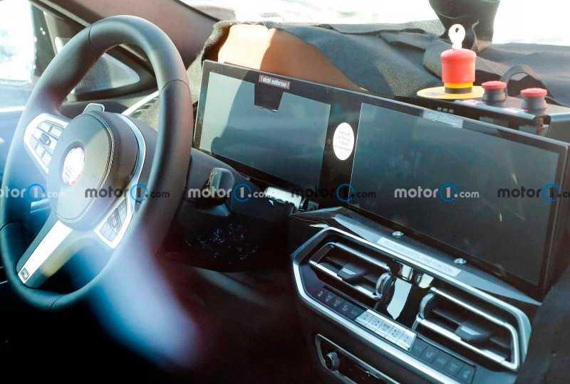 
            Обновленный BMW X6 получит салон с двумя большими дисплеями
        