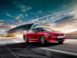 Kia назвала российские цены на обновленный Stinger