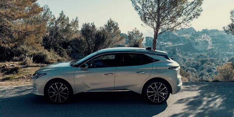 DS4 стал премиальным кроссовером после смены поколения