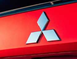 Mitsubishi начала производство Outlander нового поколения