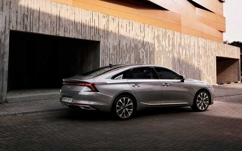 
            Kia рассекретила новый флагманский седан K8
        