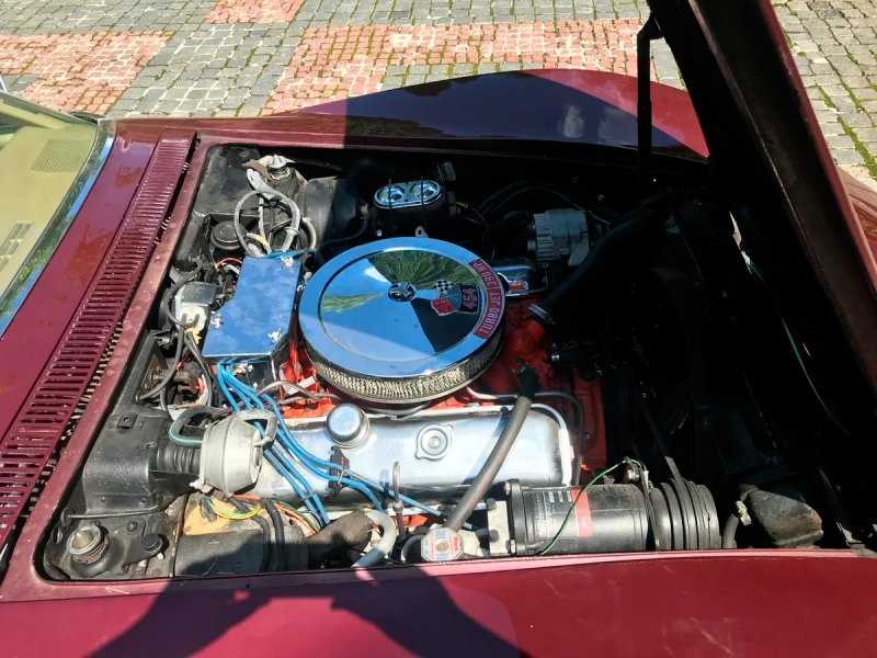 
            Chevrolet Corvette StingRay&nbsp;1970 года выставили продажу за 9 млн рублей
        