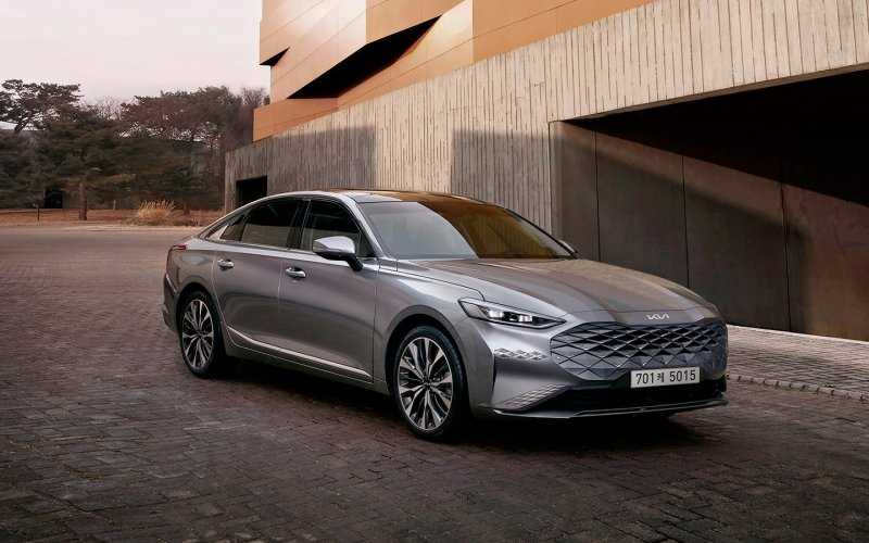 
            Kia рассекретила новый флагманский седан K8
        