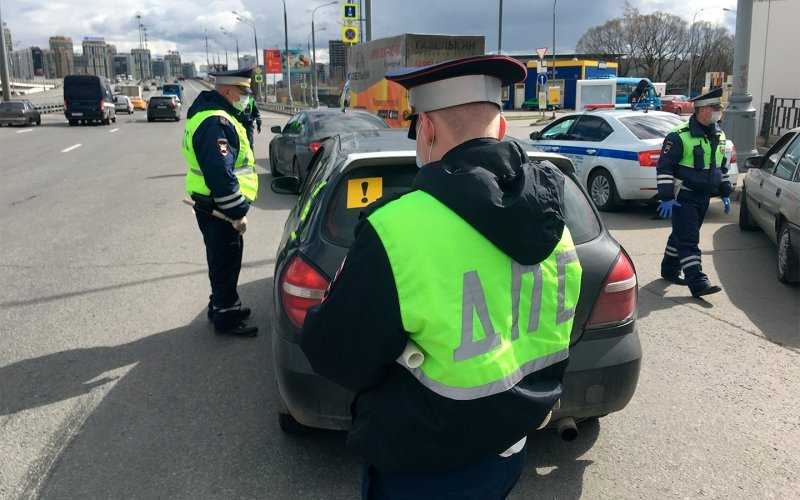 
            Новые штрафы для водителей с 1 июня: шины, диски, ремни и другое
        