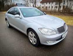 15-летний Mercedes-Benz S-класса с пробегом 190 000 километров разогнали до максимальной скорости