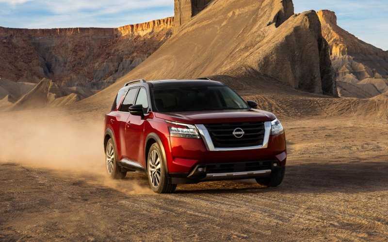 
            Nissan показал новый Pathfinder. Его привезут в Россию в этом году
        