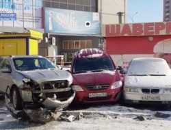 Пьяный автомойщик угнал у клиента Mazda CX-5 и протаранил пять машин