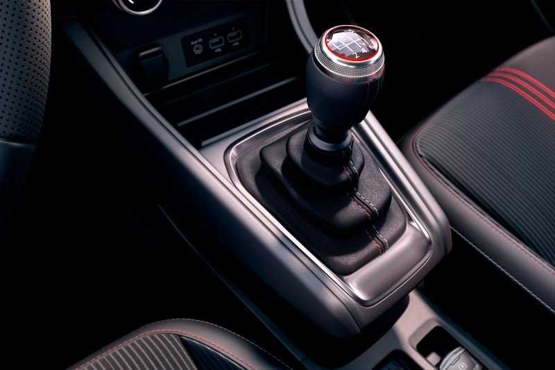 
            У Renault Captur появилась спортивная версия
        