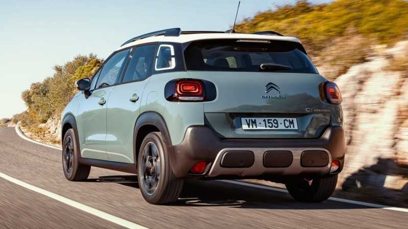 
            Citroen обновил компактный кроссовер C3 Aircross
        