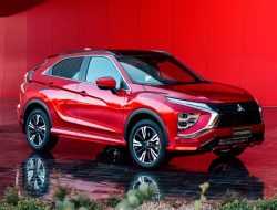 Названы рублевые цены на обновленный Mitsubishi Eclipse Cross