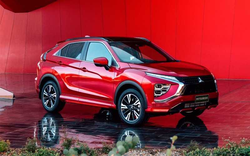 
            Названы рублевые цены на обновленный Mitsubishi Eclipse Cross
        