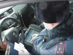 Сотрудники ГИБДД рассказали, как работают «скрытые патрули»