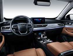 Chery показала салон нового флагманского кроссовера для России