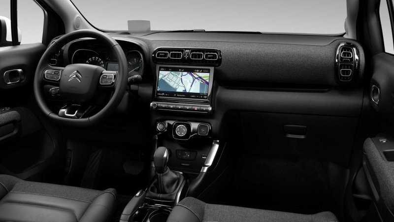 
            Citroen обновил компактный кроссовер C3 Aircross
        