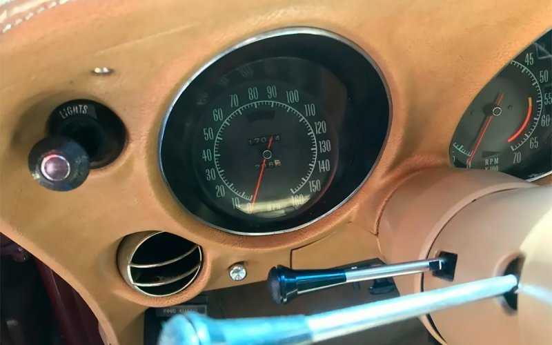 
            Chevrolet Corvette StingRay&nbsp;1970 года выставили продажу за 9 млн рублей
        