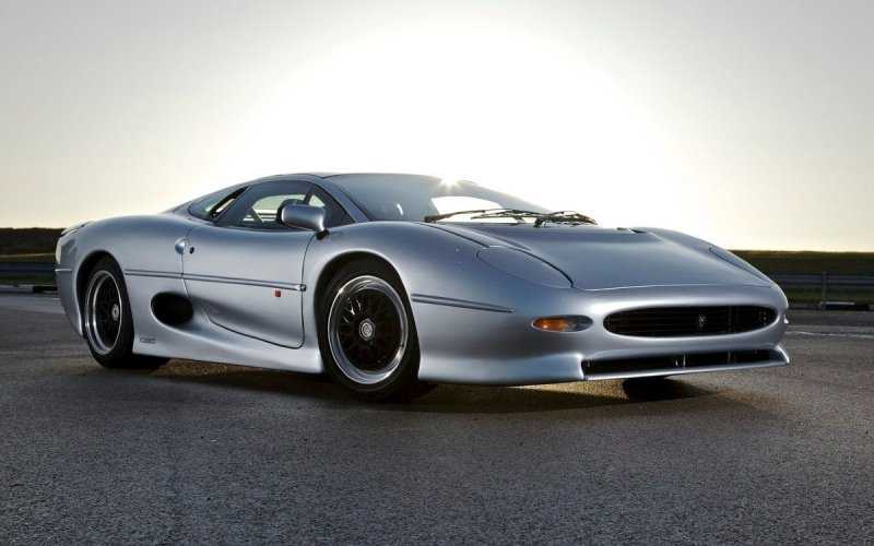 
            Видео: 30-летний суперкар Jaguar разогнали до 320 км/ч
        