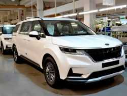 В Калининграде запустили производство нового Kia Carnival для России