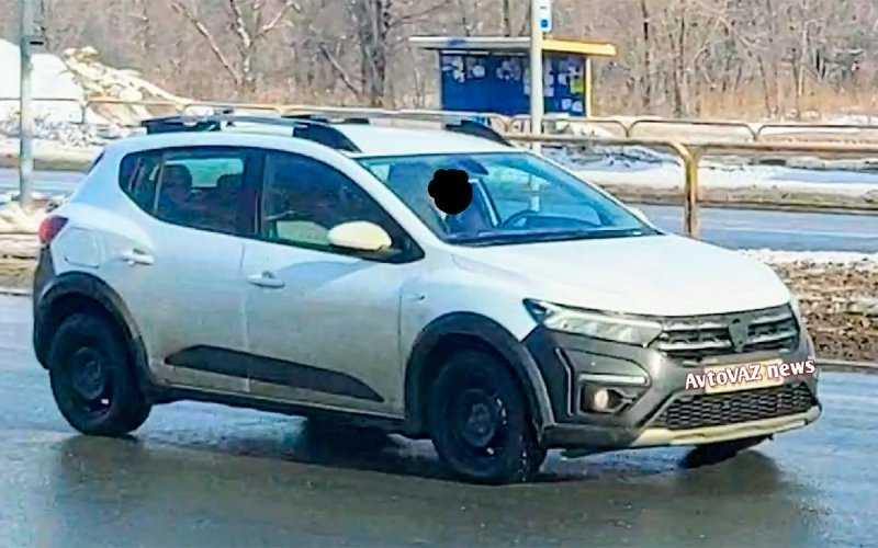 
            Новый Renault Sandero сфотографировали в России
        