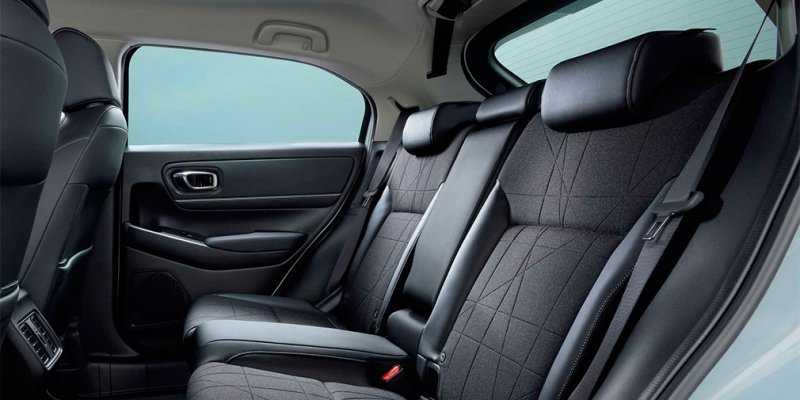 
            Honda представила кроссовер HR-V нового поколения
        