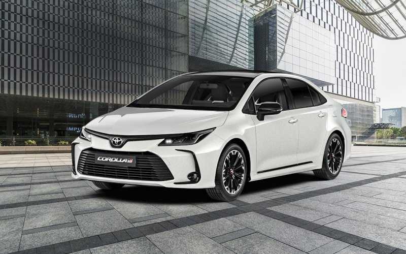 
            Toyota привезла в Россию спортивные версии двух моделей
        