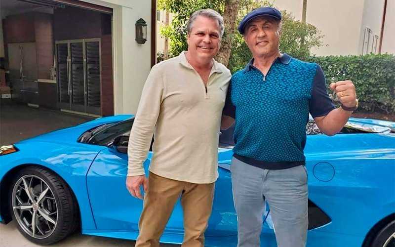 Сильвестр Сталлоне без очереди купил новый Chevrolet Corvette