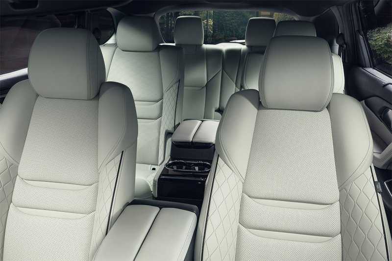 
            Mazda назвала рублевую стоимость обновленного кроссовера CX-9
        