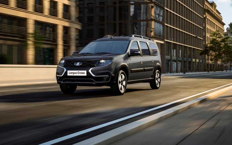 Дилер назвал предварительные цены на обновленный Lada Largus
