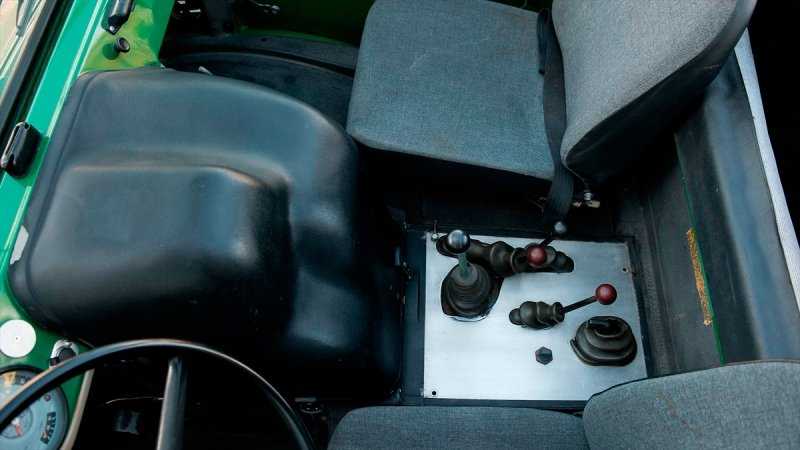 
            Редкий вездеход Mercedes-Benz 1978 года выставили на аукцион
        