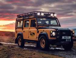 Land Rover возродит экспедиционный Defender для гонки возле замка