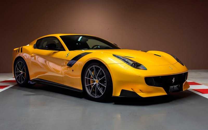 
            Чемпион &laquo;Формулы-1&raquo; решил распродать коллекцию спорткаров. Фото
        